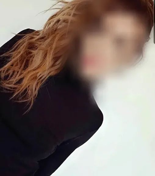 Anna, 28