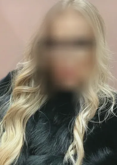 Emilia, 32