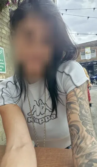 Emilia, 39