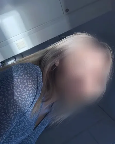 Fabienne, 19