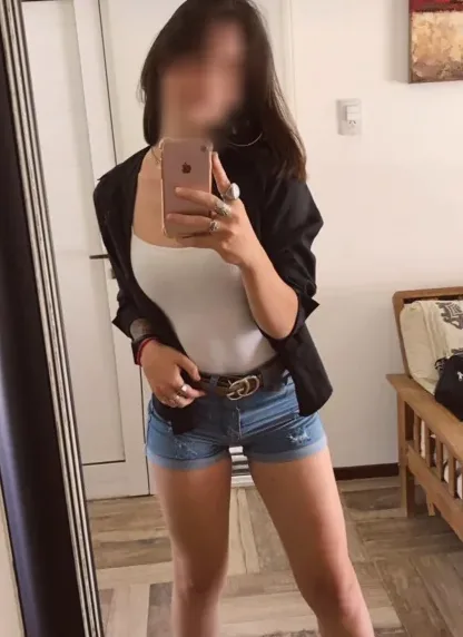 Miriam, 29