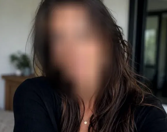 Neele, 38