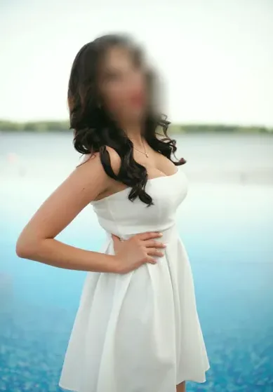 Sophie, 29
