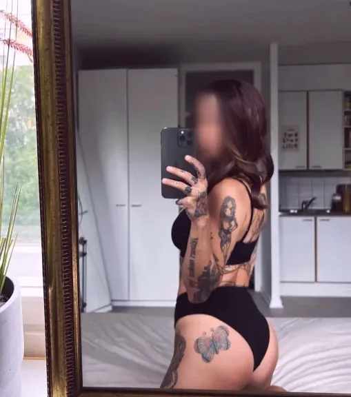 Thea, 27